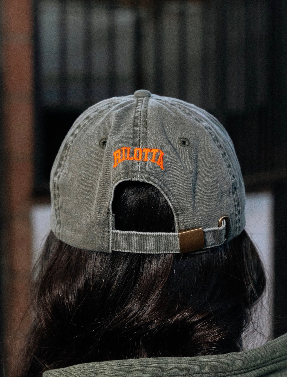GORRA VERDE 2 ESTRELLAS NARANJA FLUOR