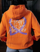 HOODIE HEART NARANJA FLÚOR (INVIERNO)