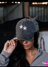 GORRA GRIS 2 ESTRELLAS PLATA