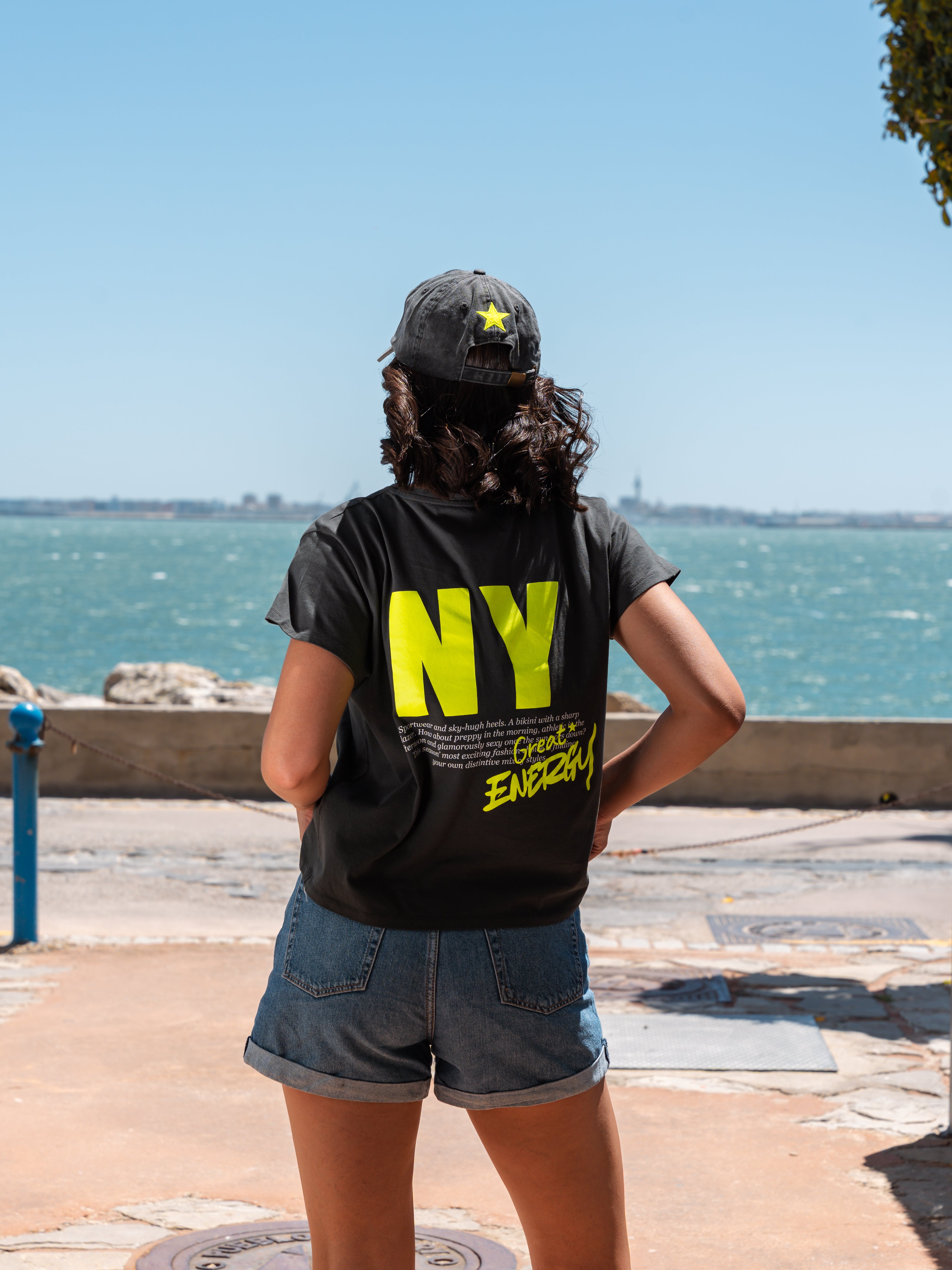 CAMISETA NEW YORK NEGRA