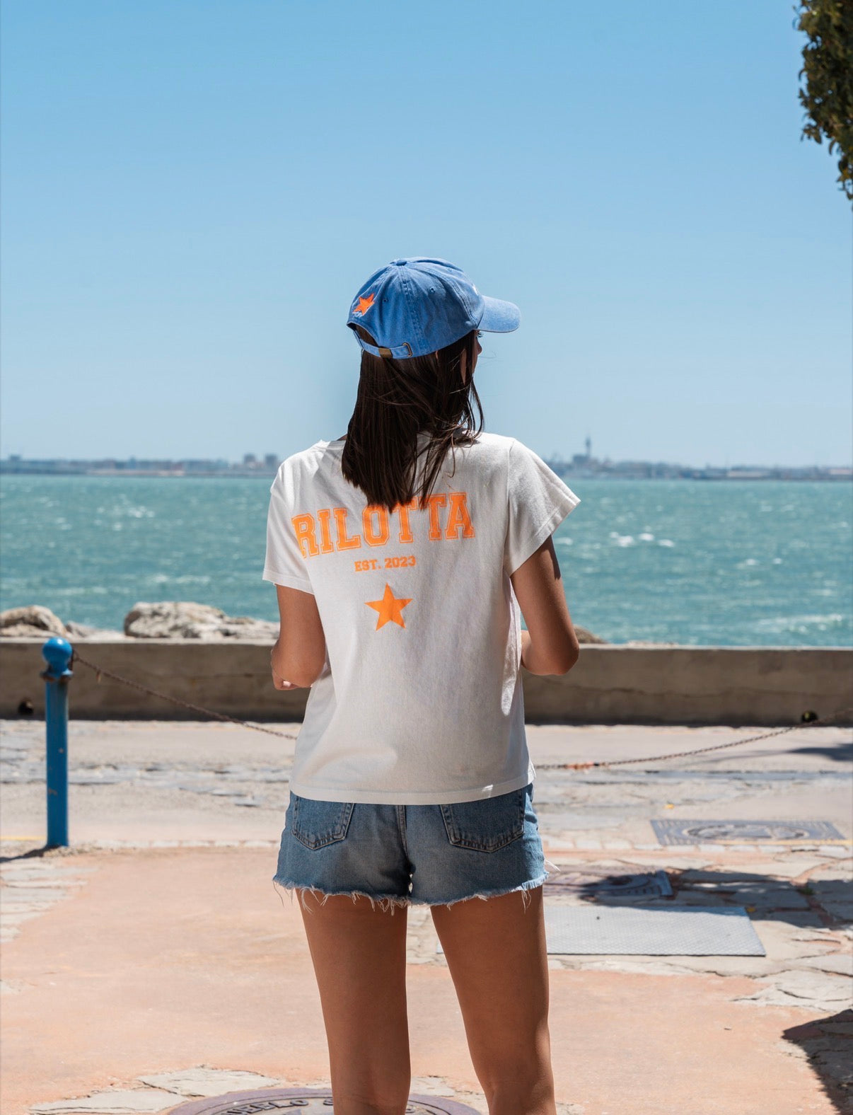CAMISETA RILOTTA NARANJA FLÚOR BLANCA