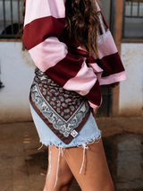 PAÑUELO PAISLEY MARRON