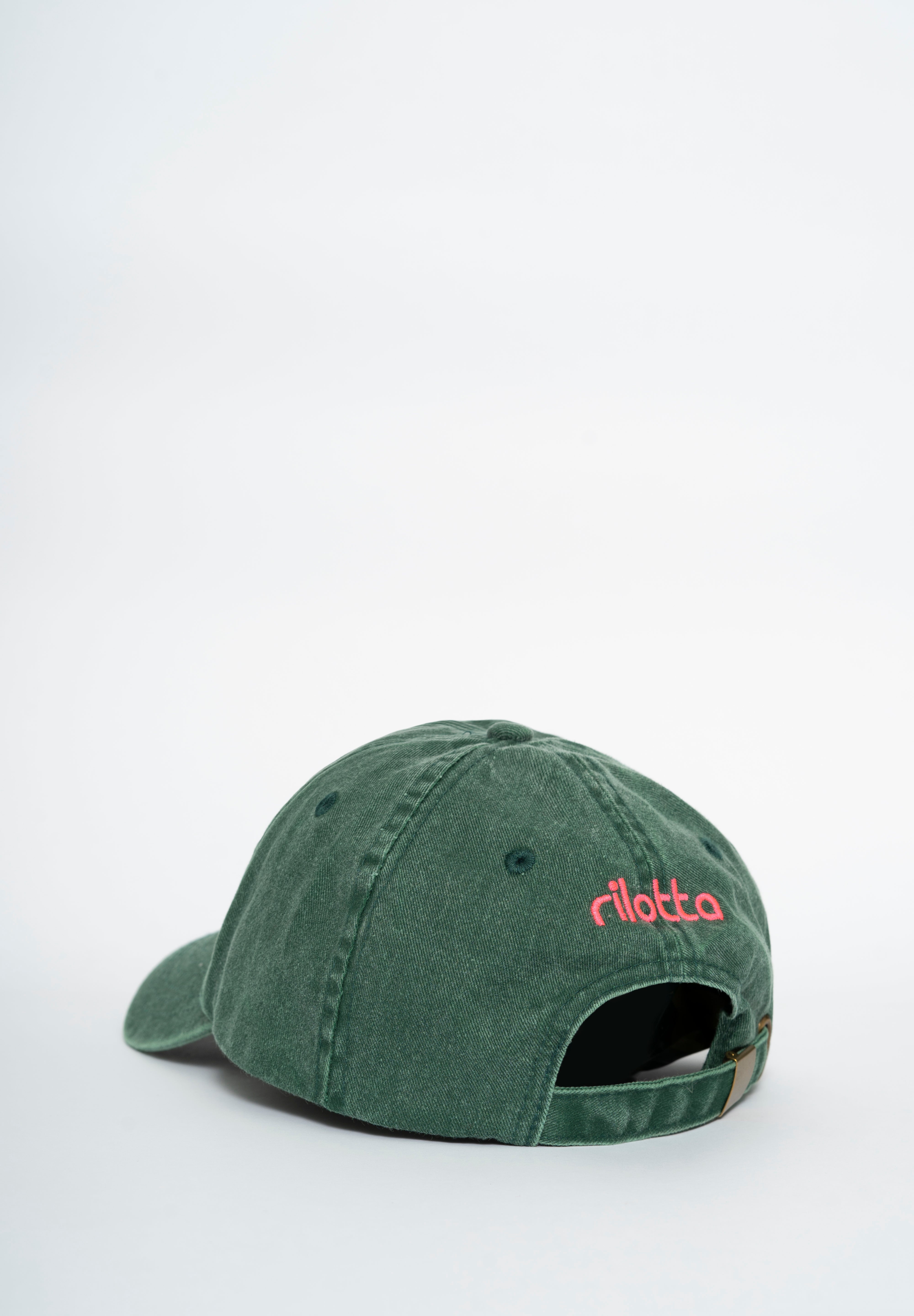 GORRA PARCHE CORAZÓN VERDE