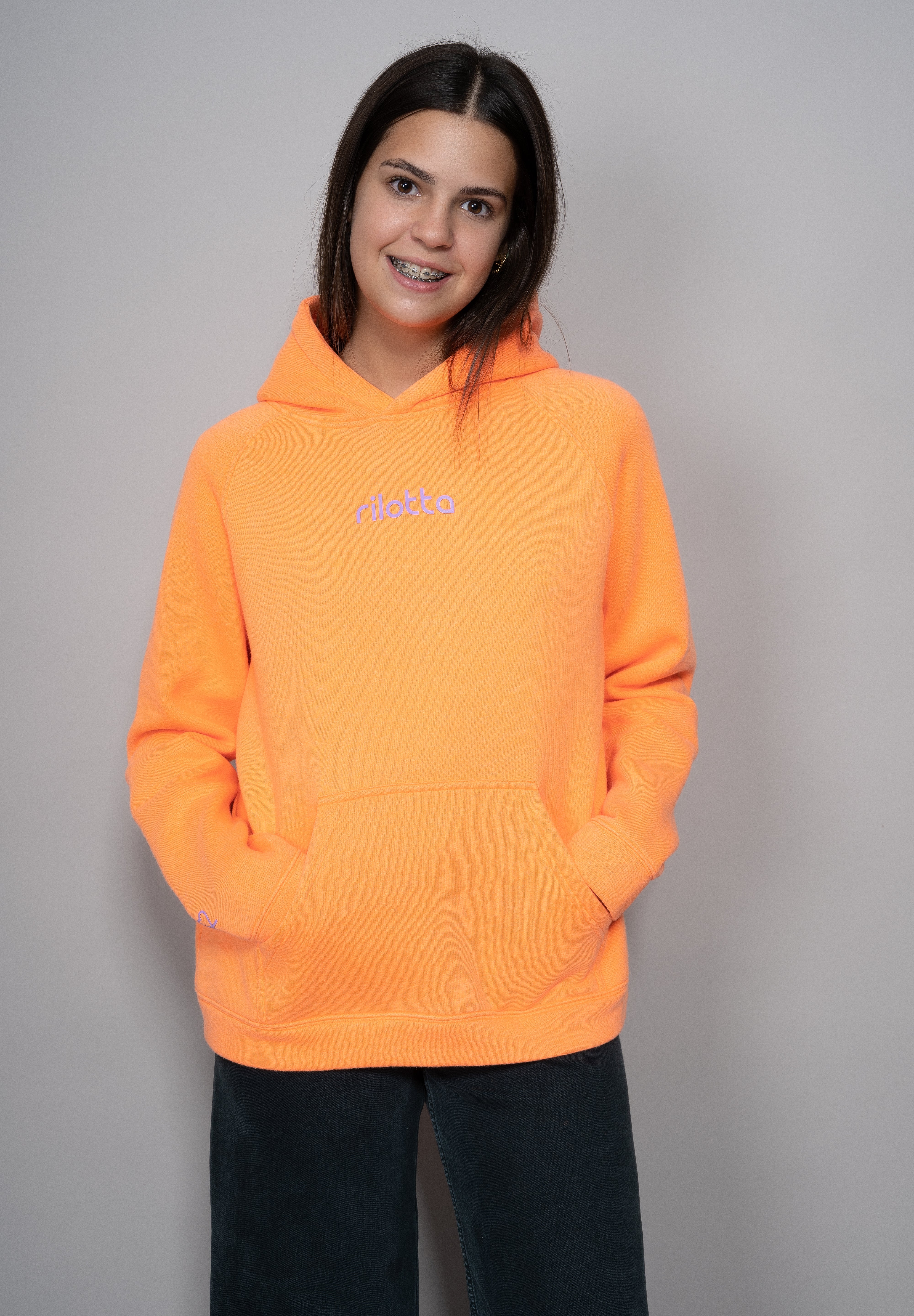 HOODIE HEART NARANJA FLÚOR