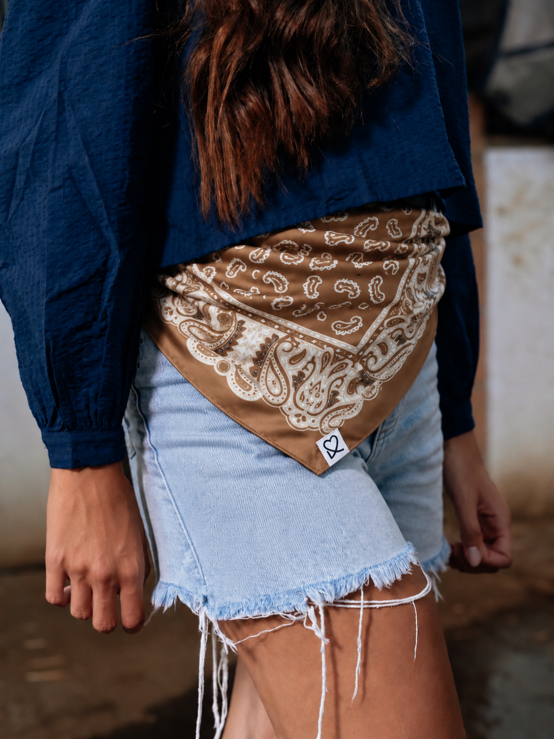 PAÑUELO PAISLEY CAMEL