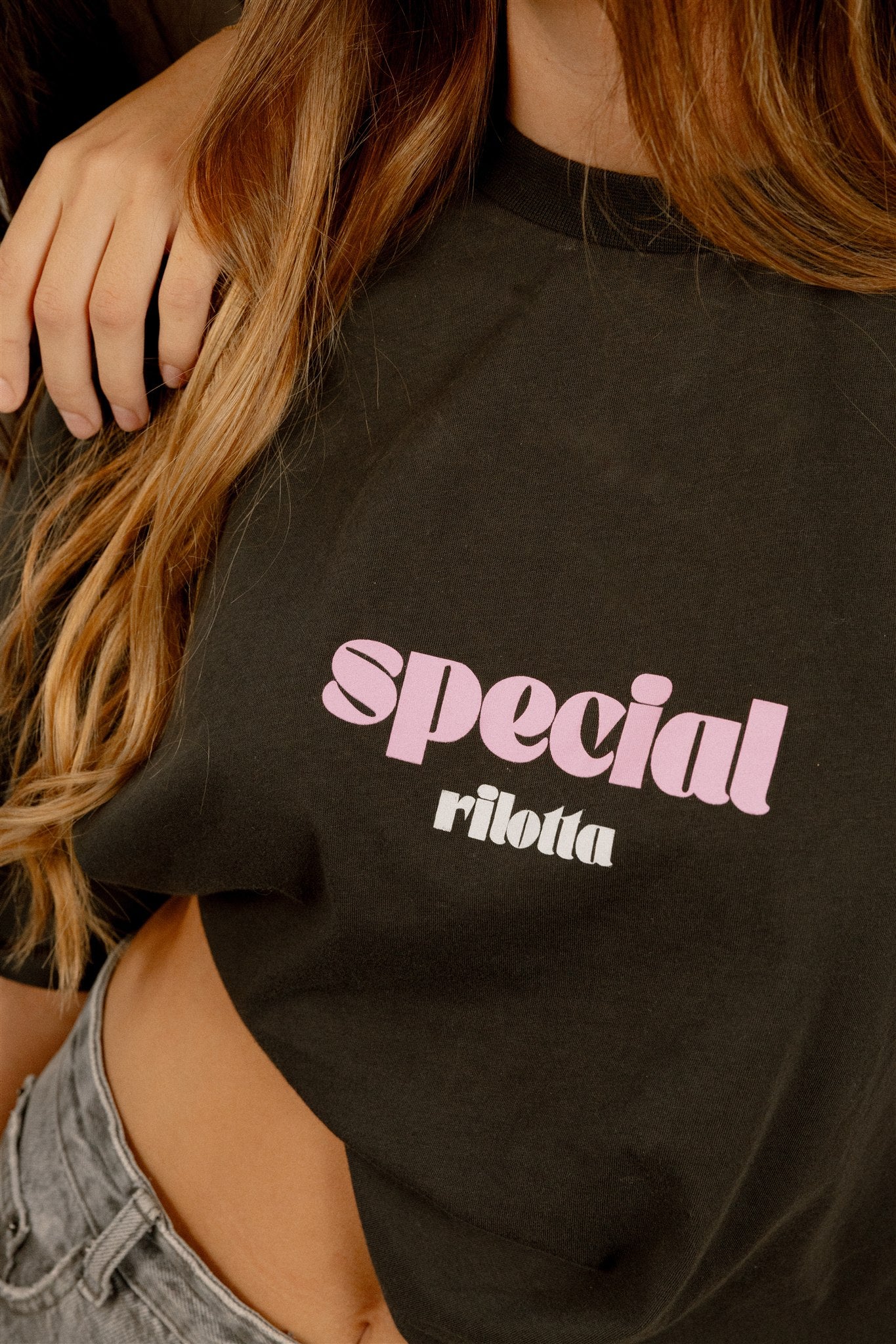 CAMISETA SPECIAL NEGRA OVERSIZE