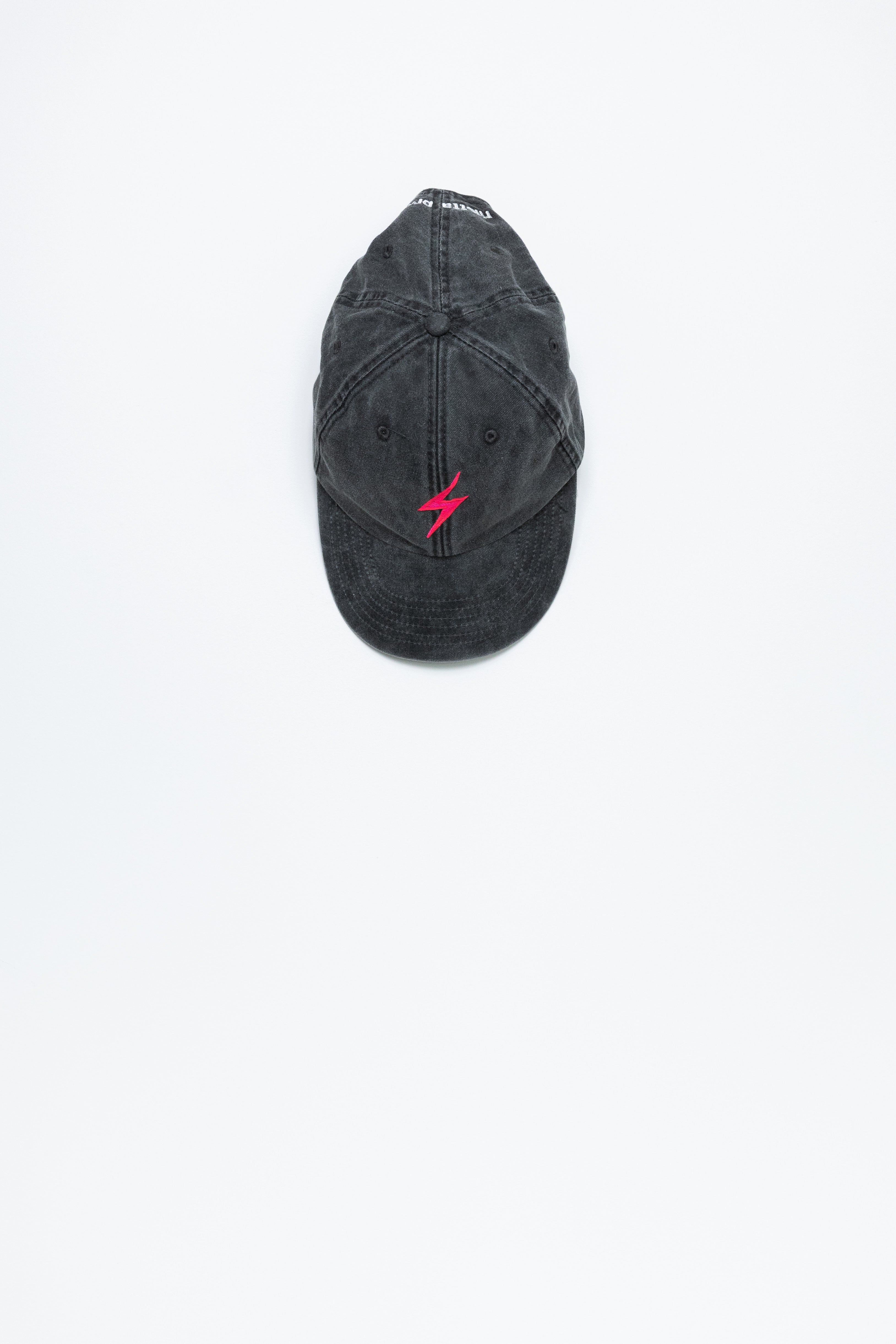 Gorra negra rayo Rosa