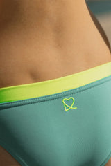 BIKINI BAY CUELLO HALTER VERDE MUSGO Y AMARILLO FLUOR